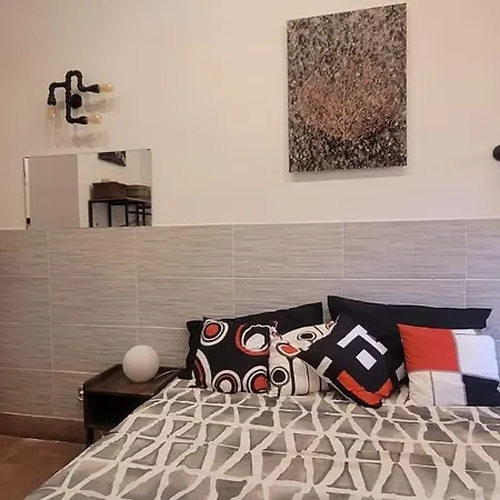 Trastevere Home Gallery-2